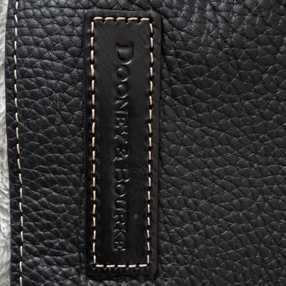 Dooney & Bourke Black Pebbled Wristlet - Picture 2 of 4